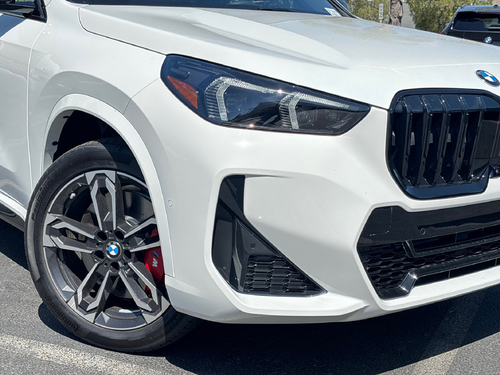 New 2026 BMW X1 xDrive28i w/ Technology Package AWD/4WD image 2