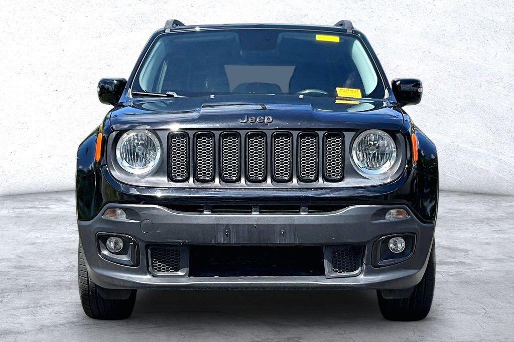 Used 2017 Jeep Renegade Altitude AWD/4WD image 3