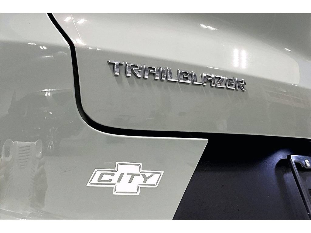Used 2025 Chevrolet TrailBlazer ACTIV w/ Convenience Package FWD image 34