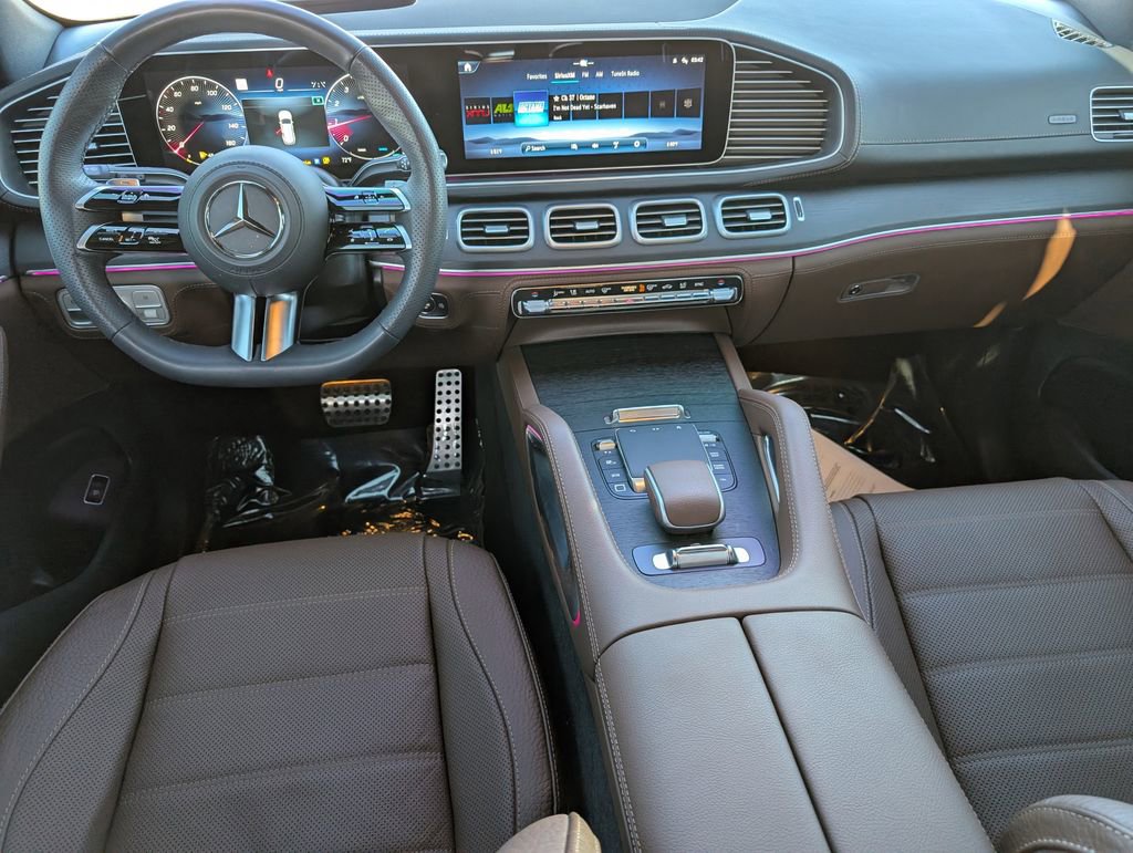 Used 2025 Mercedes-Benz GLS 580 4MATIC image 26