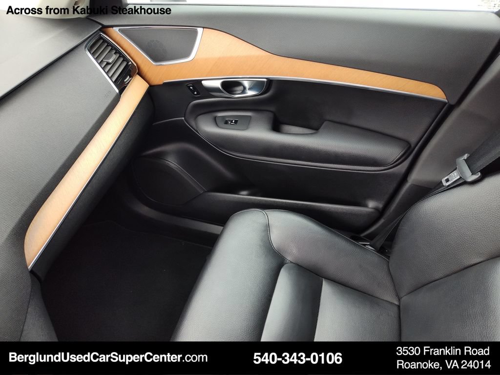 Used 2021 Volvo XC90 T6 Momentum w/ Advanced Package AWD/4WD image 36