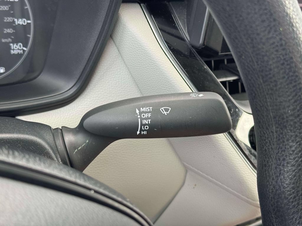 Used 2023 Toyota Corolla Cross L FWD image 25