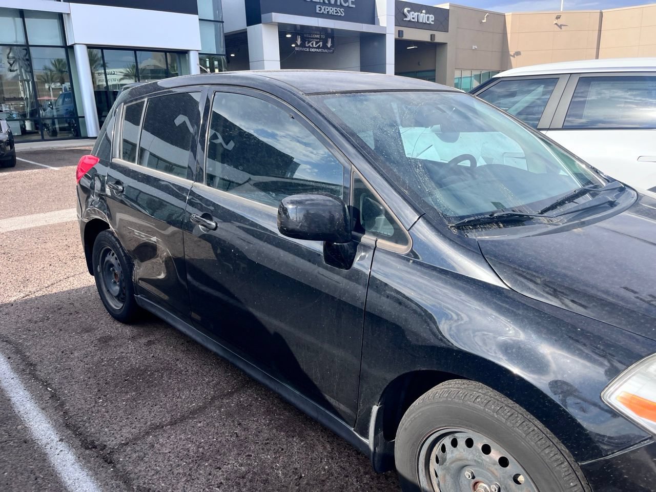 Used 2011 Nissan Versa 1.8 S w/ PWR Plus Pkg FWD image 7