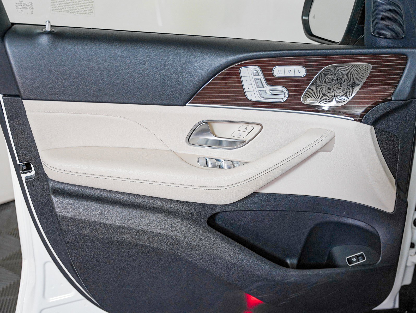 Certified 2022 Mercedes-Benz GLS 450 4MATIC image 21