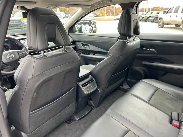 Used 2023 Nissan Ariya AWD image 43