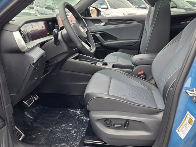 New 2026 Volkswagen Tiguan SE R-Line FWD image 5