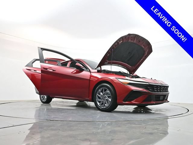 Used 2024 Hyundai Elantra SEL FWD image 34