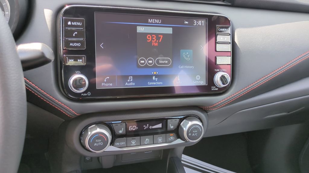 New 2025 Nissan Versa SR w/ Trunk Package image 12