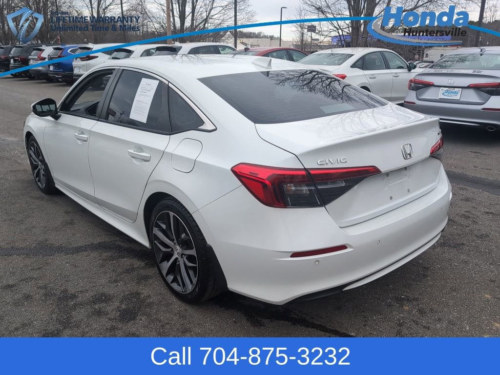 Used 2023 Honda Civic Touring image 5