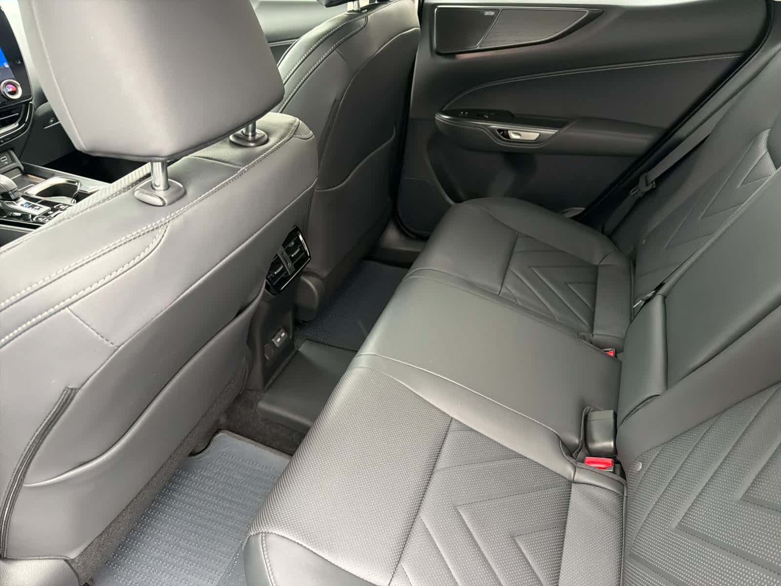 New 2026 Lexus NX 450h+ AWD w/ Luxury Package image 4