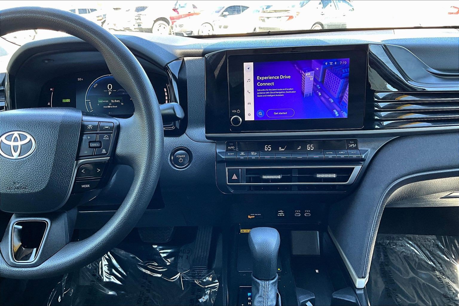 Used 2025 Toyota Camry LE FWD image 6