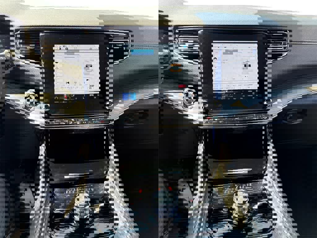 Used 2023 Jeep Wagoneer Series III w/ Preferred Equipment Group image 15