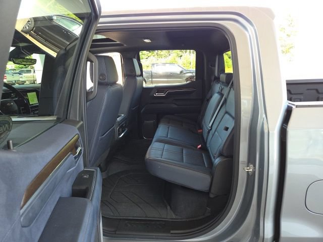 Used 2024 Chevrolet Silverado 1500 High Country AWD/4WD image 21