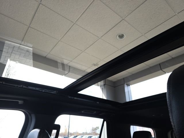 Used 2021 Ford Expedition Limited image 34