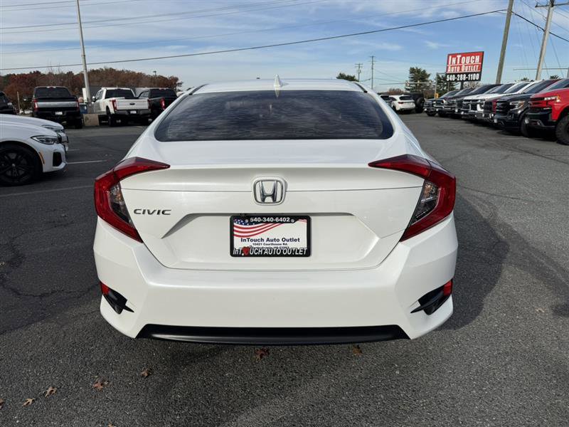 Used 2018 Honda Civic EX image 5