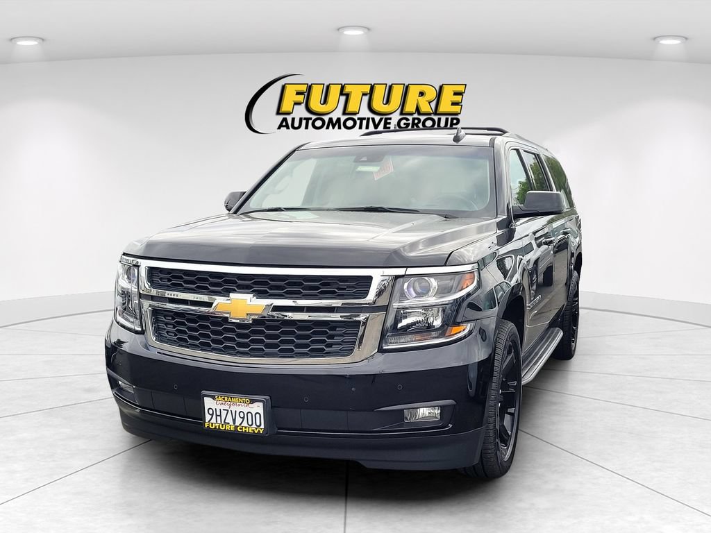 Used 2015 Chevrolet Suburban LT RWD image 3
