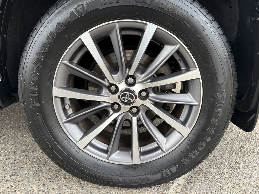 Used 2019 Toyota Highlander XLE image 36