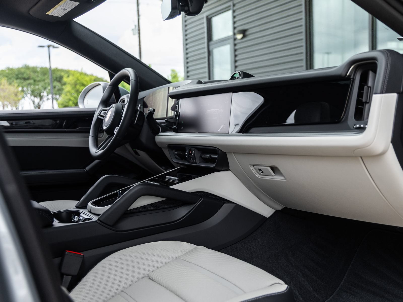 New 2026 Porsche Cayenne Coupe AWD/4WD image 45