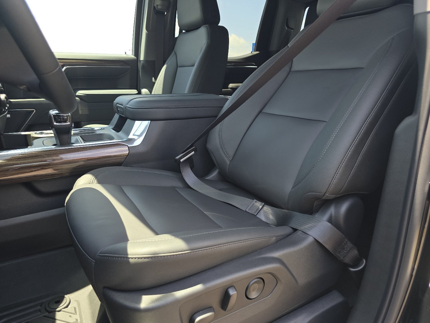 New 2026 Chevrolet Silverado 1500 LT Trail Boss w/ LT Trail Boss Premium Package AWD/4WD image 16