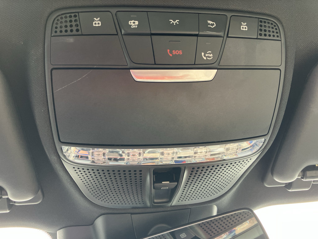Used 2019 Mercedes-Benz E 300 4MATIC image 25