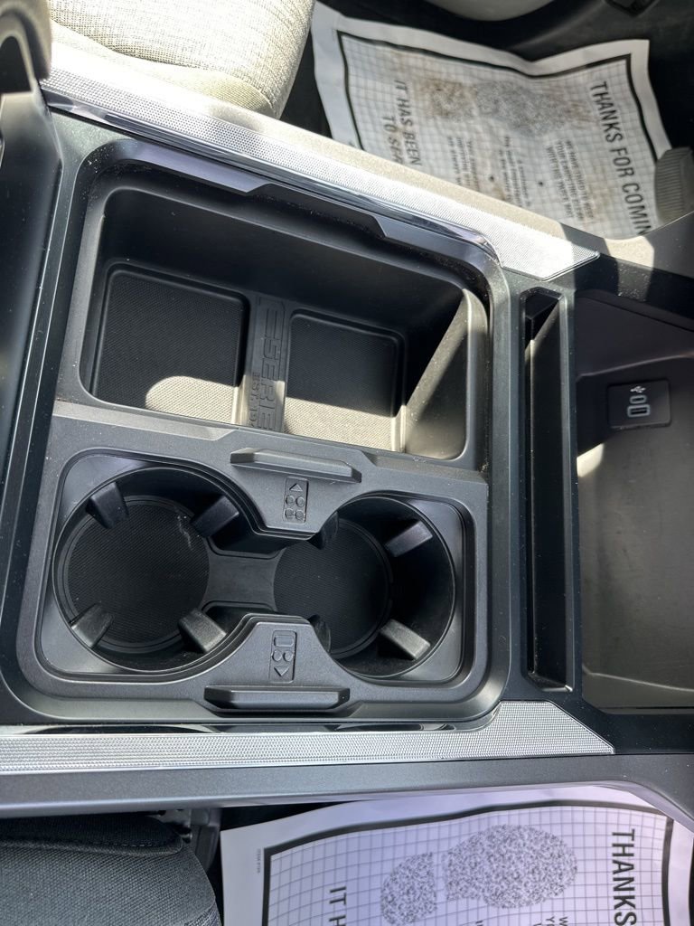 Used 2023 Ford F250 XLT w/ Snow Plow/Camper Package image 23