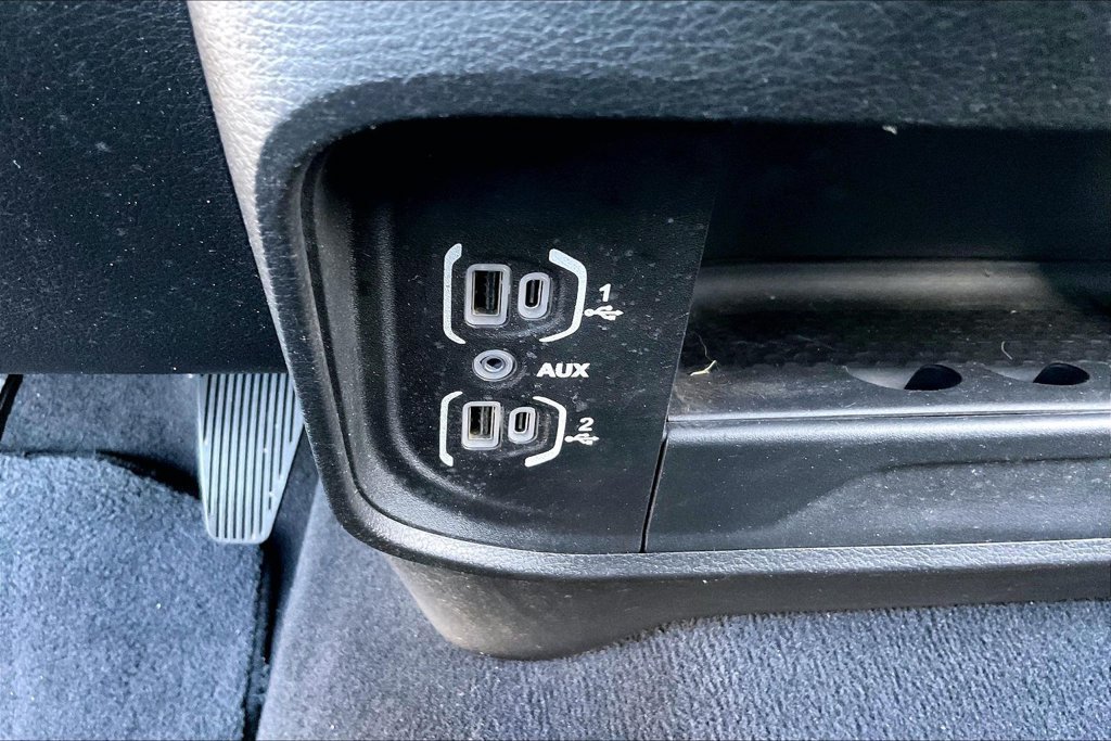 Used 2024 RAM 2500 Big Horn AWD/4WD image 16