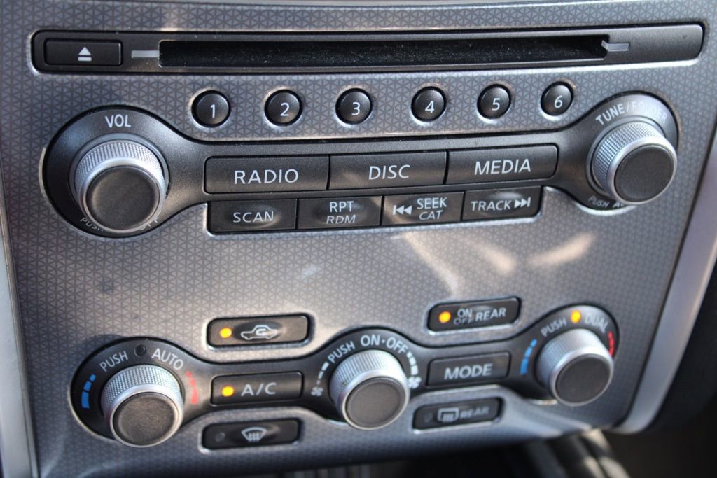 Used 2018 Nissan Pathfinder SL w/ Cargo Package image 41