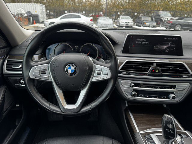 Used 2019 BMW 740i w/ Cold Weather Package RWD image 31