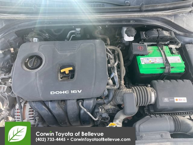 Used 2017 Hyundai Elantra SE FWD image 27