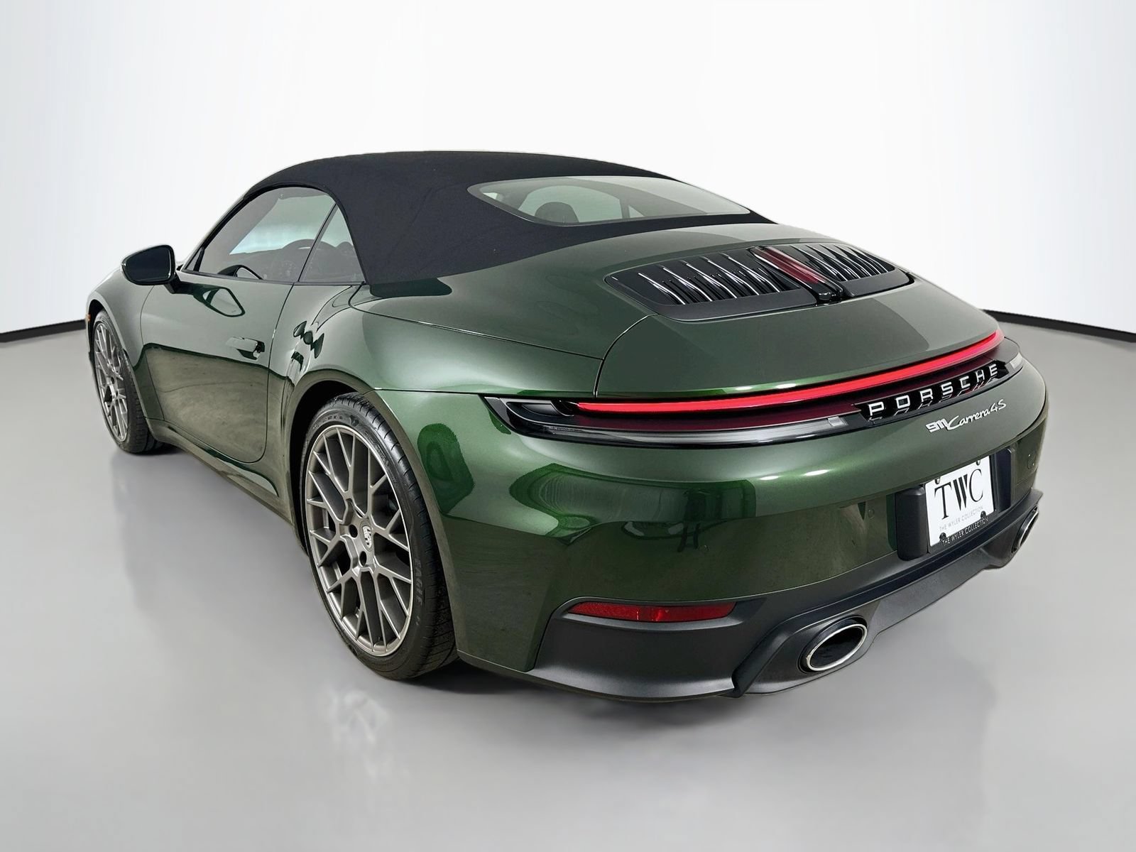 Used 2026 Porsche 911 Carrera 4S AWD/4WD image 7