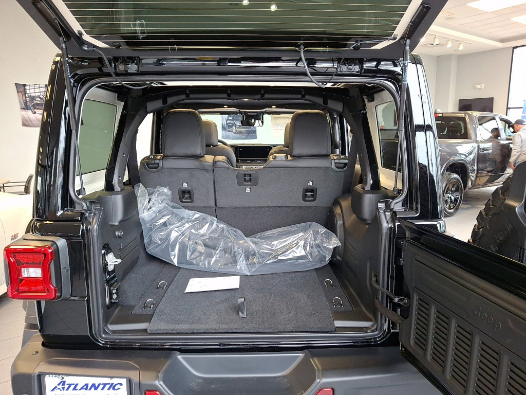 New 2026 Jeep Wrangler Unlimited Rubicon 392 image 20