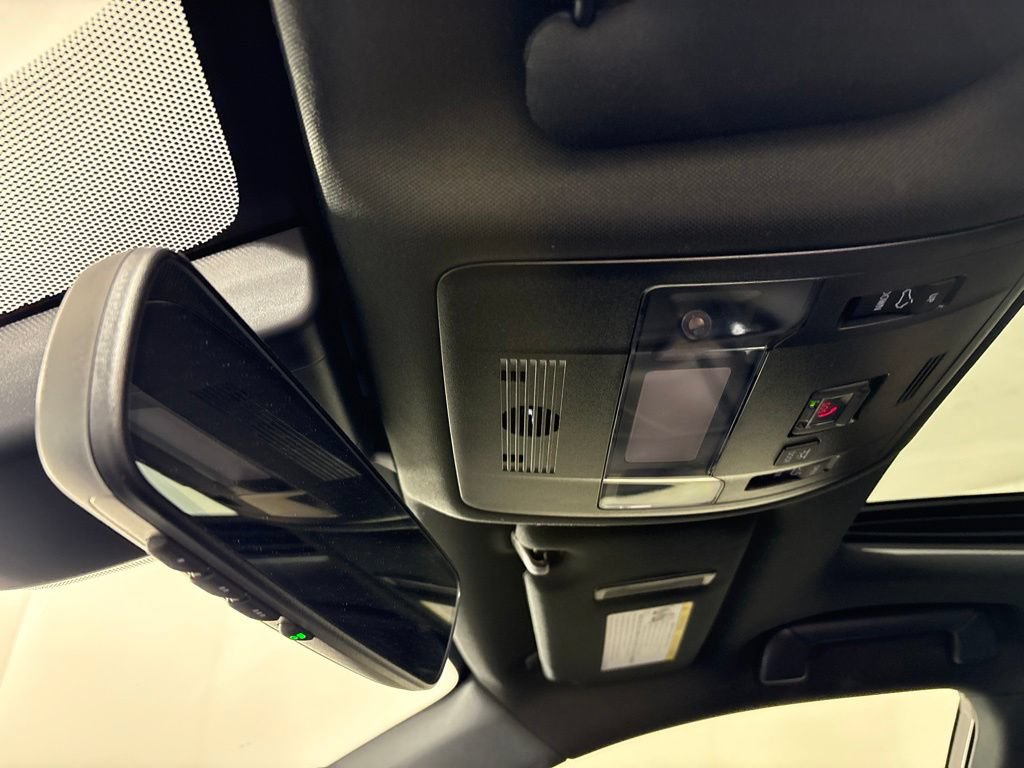 Used 2024 Lexus IS 500 RWD image 36