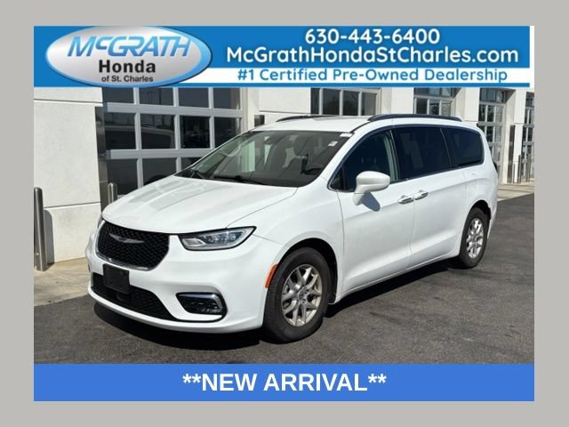 Used 2021 Chrysler Pacifica Touring-L FWD image 1