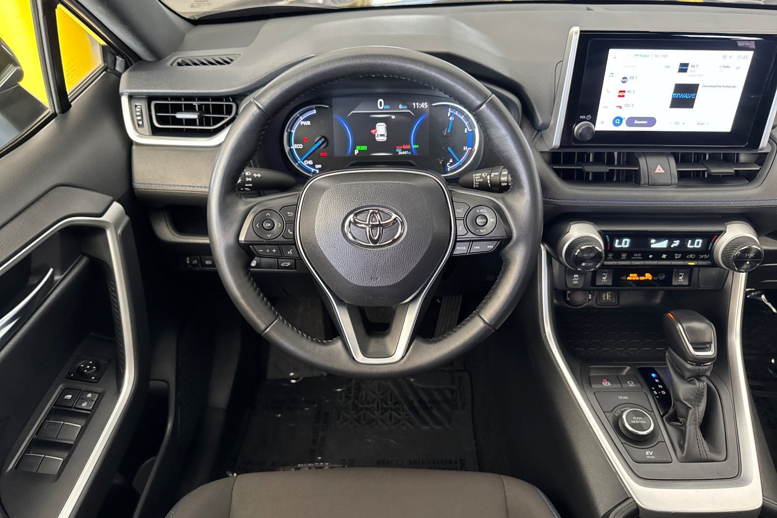 Certified 2025 Toyota RAV4 SE w/ Convenience Package AWD/4WD image 13