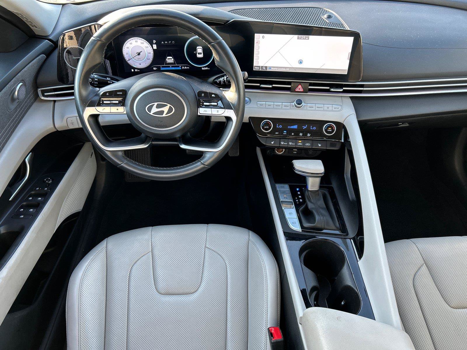 Used 2024 Hyundai Elantra Limited FWD image 28