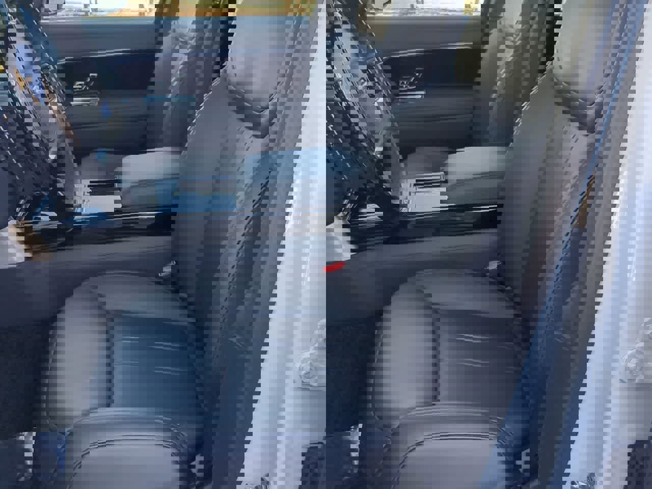 New 2025 Land Rover Range Rover Long Wheelbase Autobiography image 16