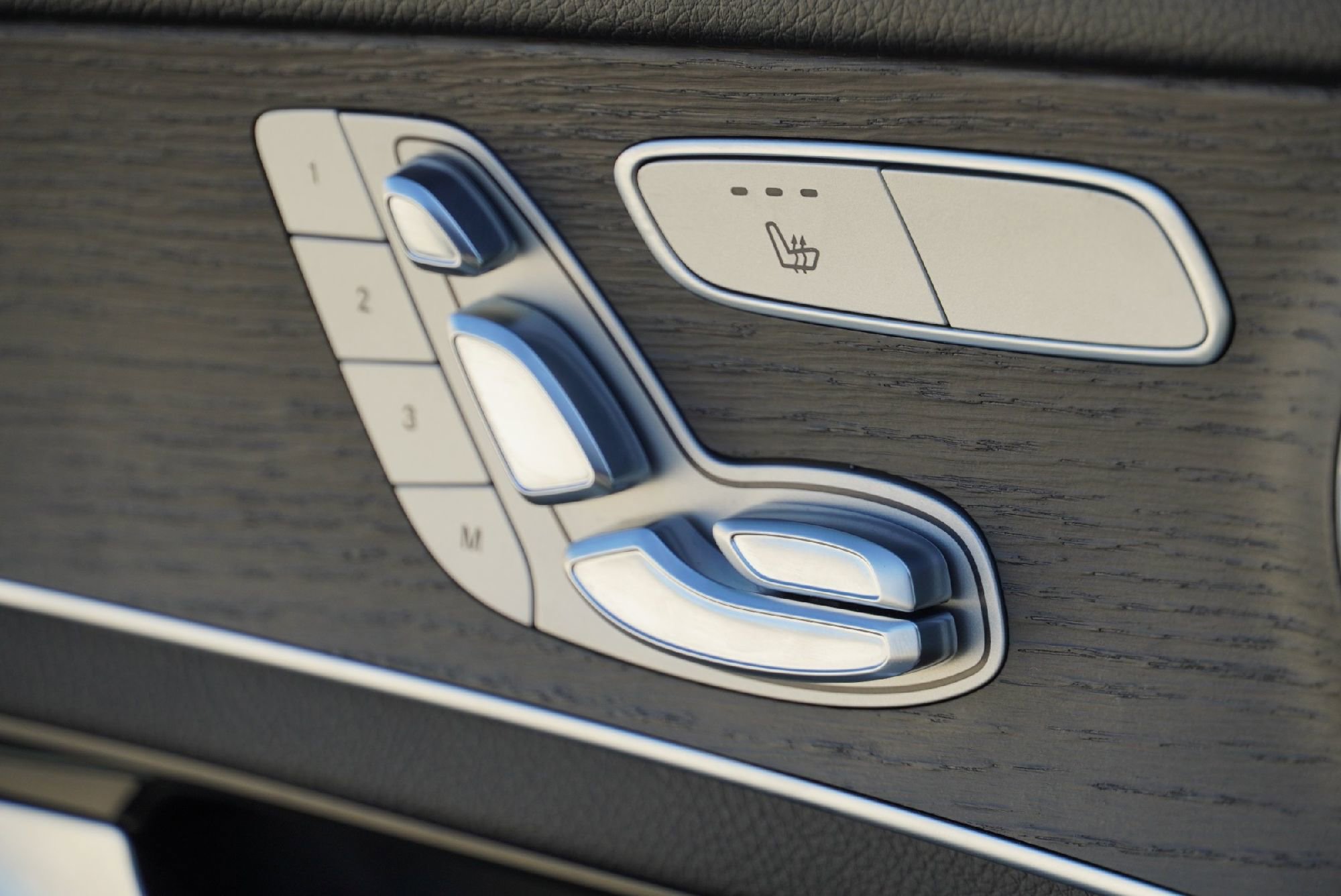 Used 2020 Mercedes-Benz GLC 300 4MATIC image 20