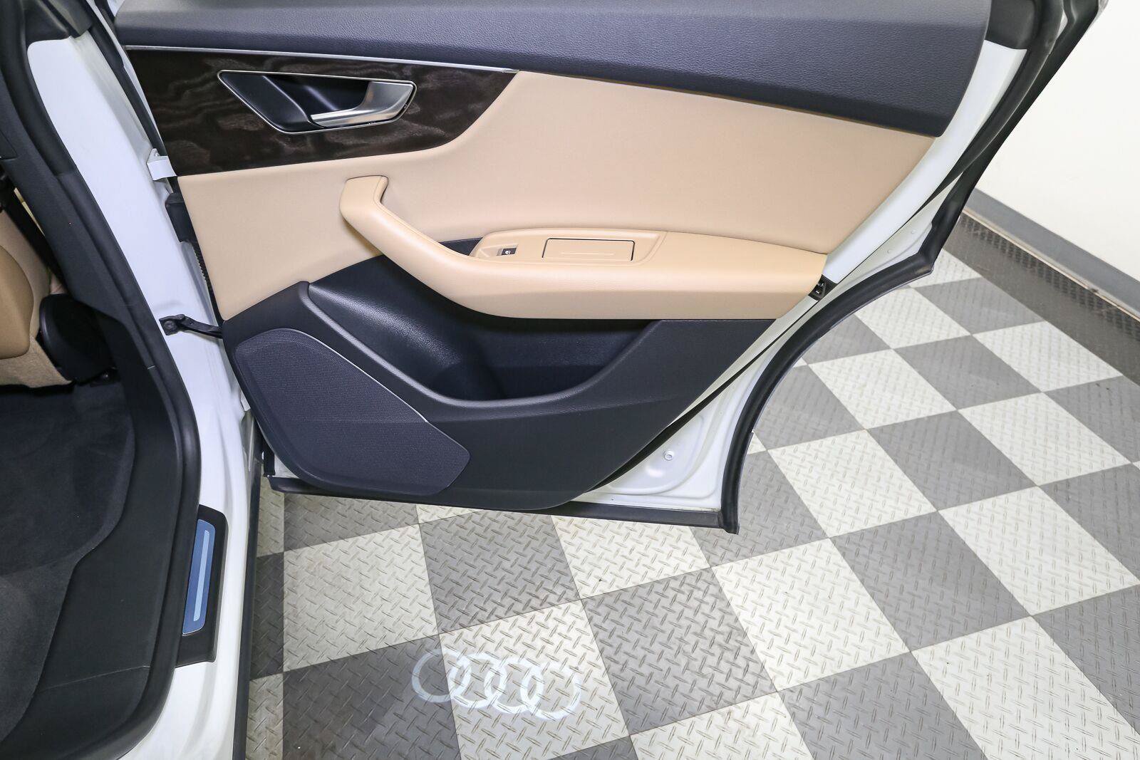 Used 2023 Audi Q8 Premium w/ Convenience Package AWD/4WD image 24