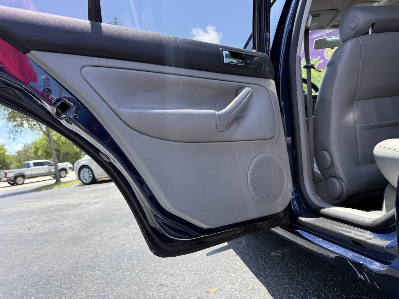 Used 2003 Volkswagen Jetta GLS FWD image 25