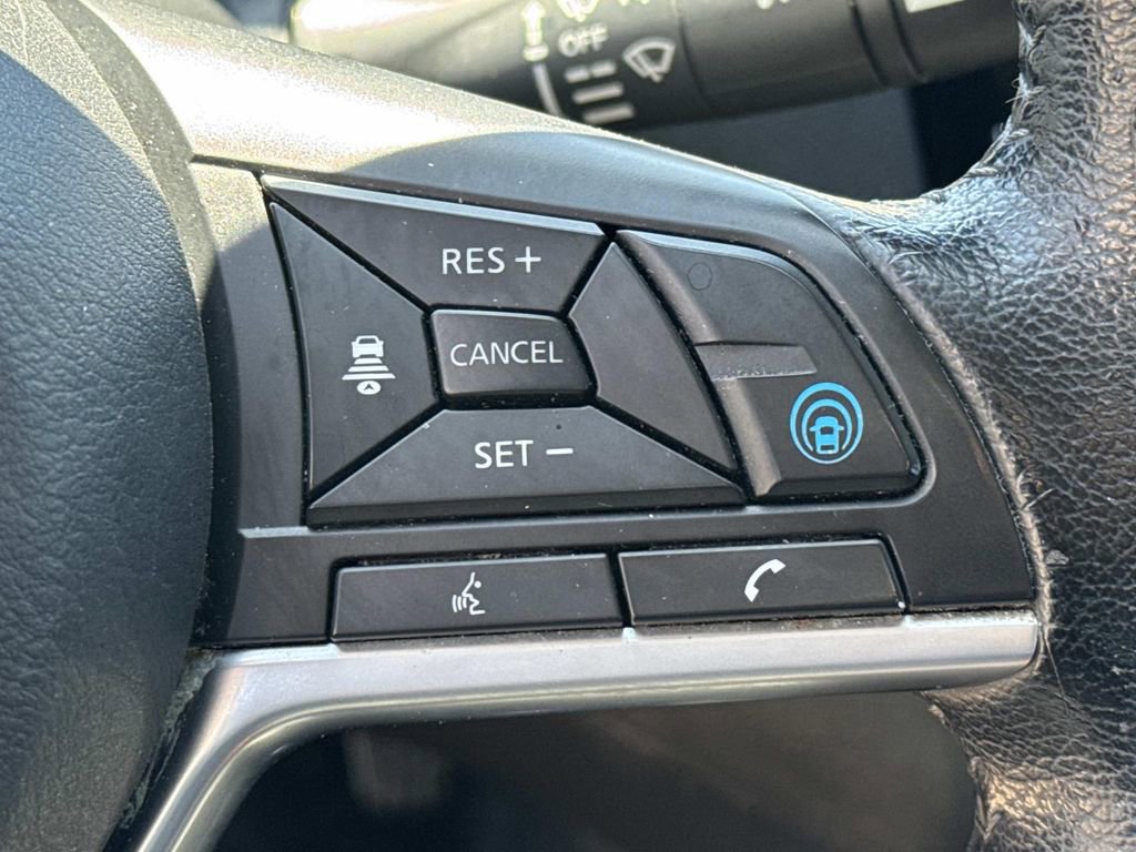 Used 2020 Nissan Rogue Sport SL FWD image 25