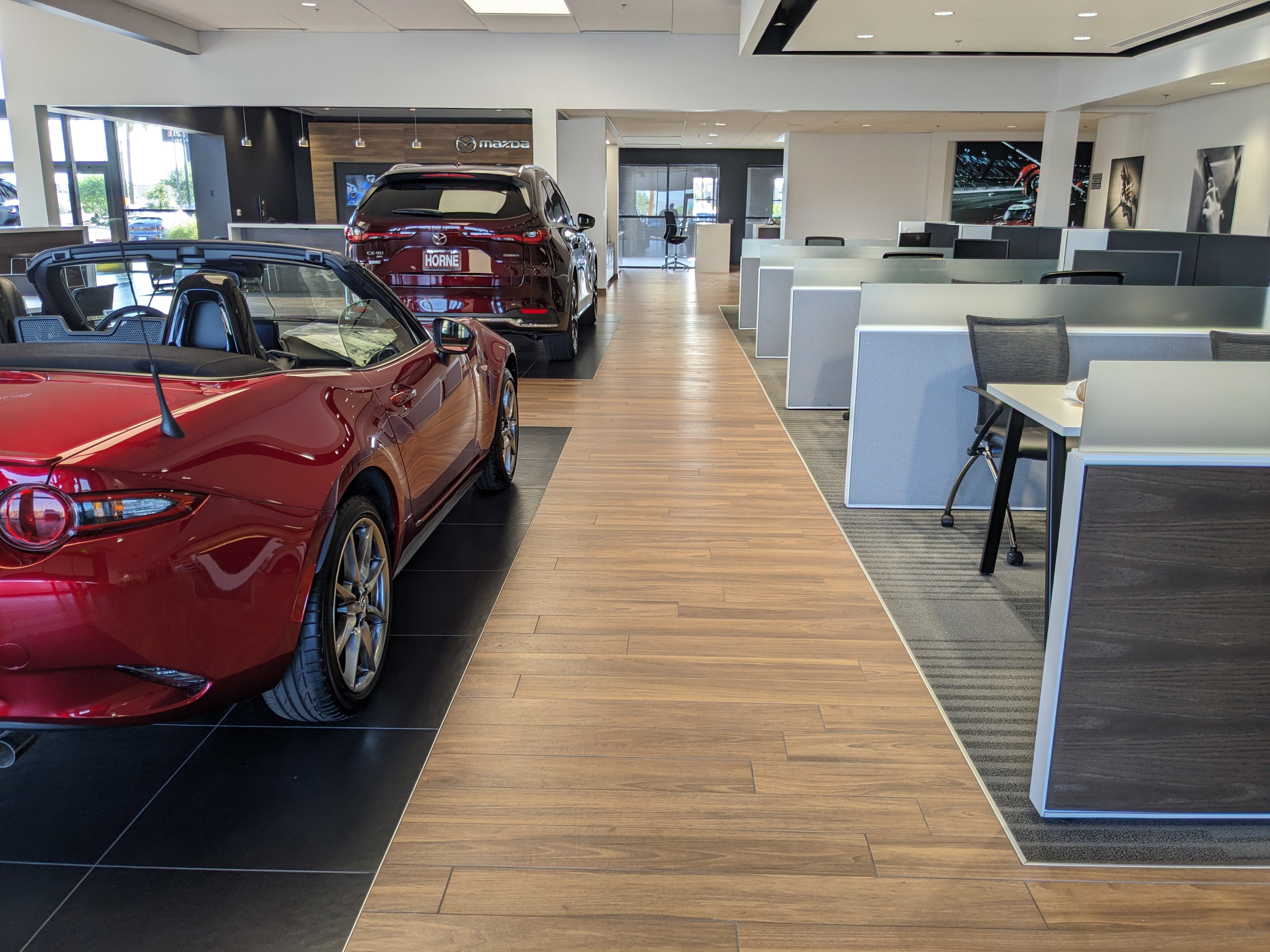 New 2025 MAZDA CX-70 Plug-In Hybrid w/ Premium Plus image 32