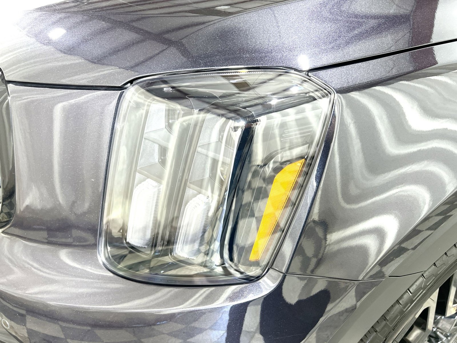 Used 2025 Kia Telluride SX Prestige X-Line image 13