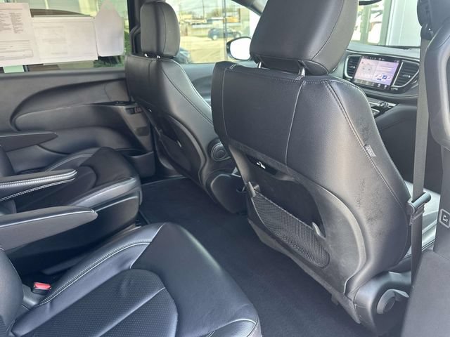 Used 2022 Chrysler Pacifica Touring-L w/ S Appearance Package FWD image 55