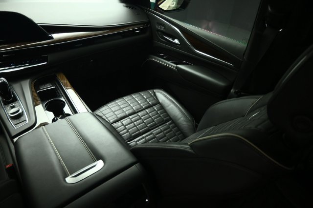 Used 2023 Cadillac Escalade Sport Platinum w/ LPO, ONYX Package AWD/4WD image 46