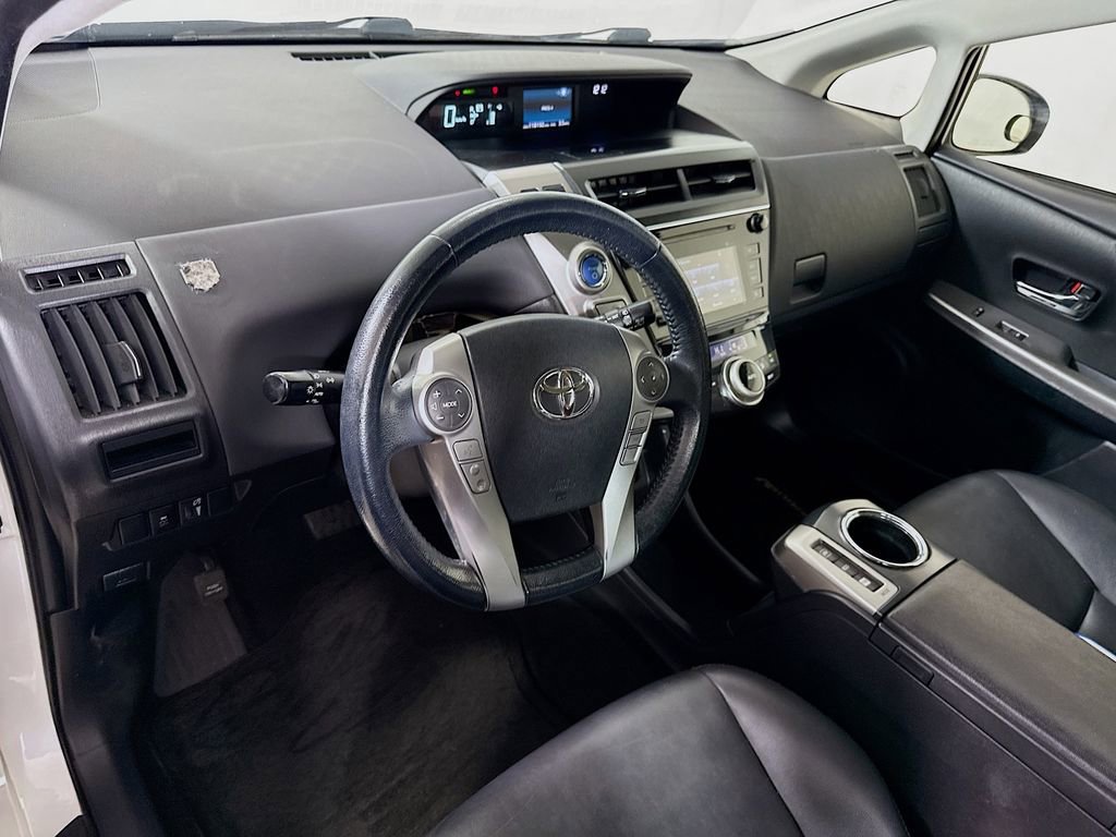 Used 2016 Toyota Prius V Four image 9
