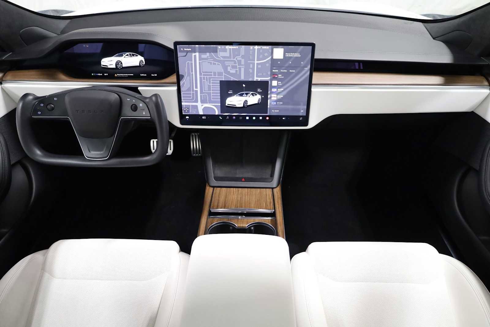 Used 2023 Tesla Model S image 23