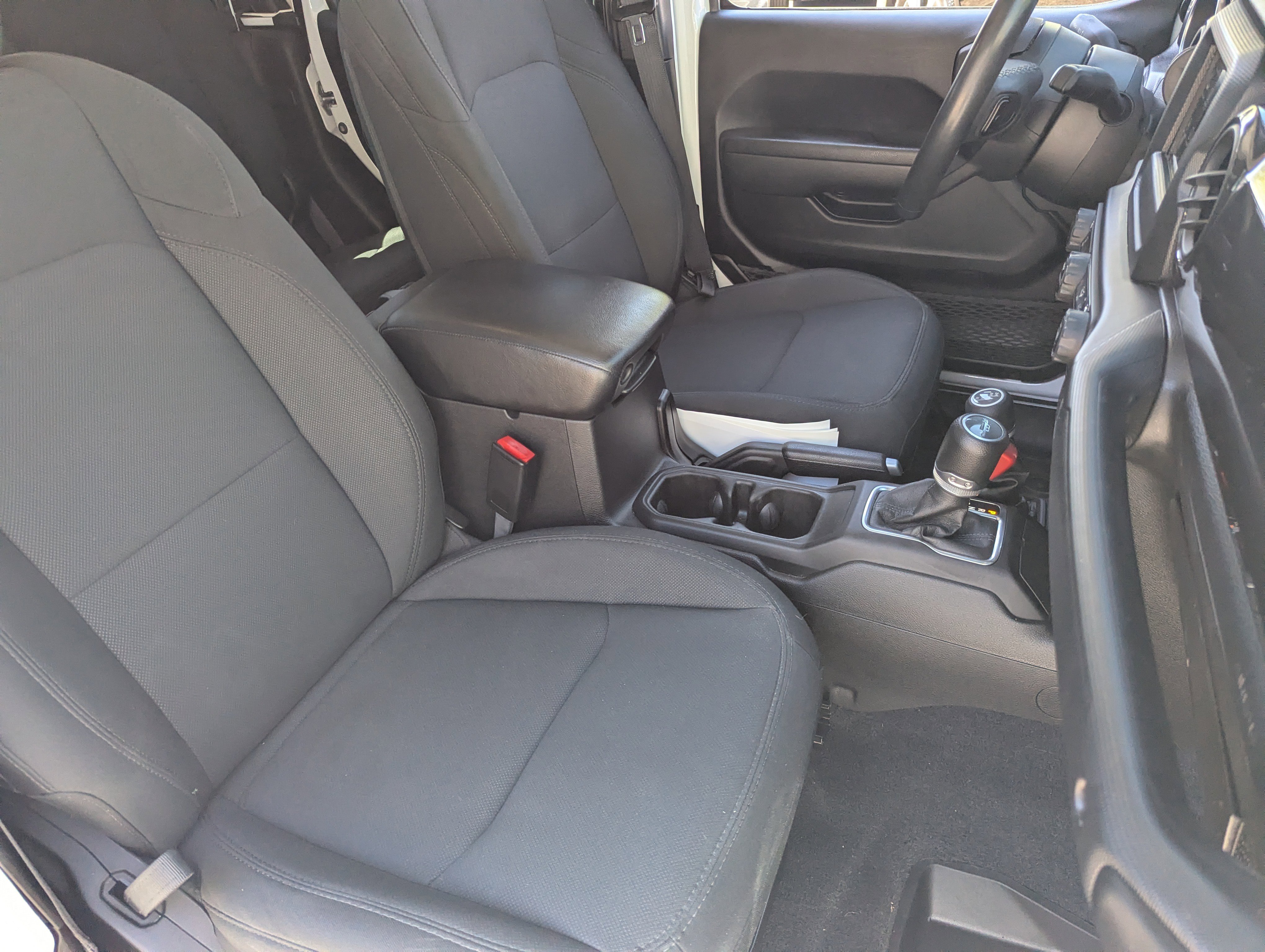 Used 2022 Jeep Gladiator Sport image 9