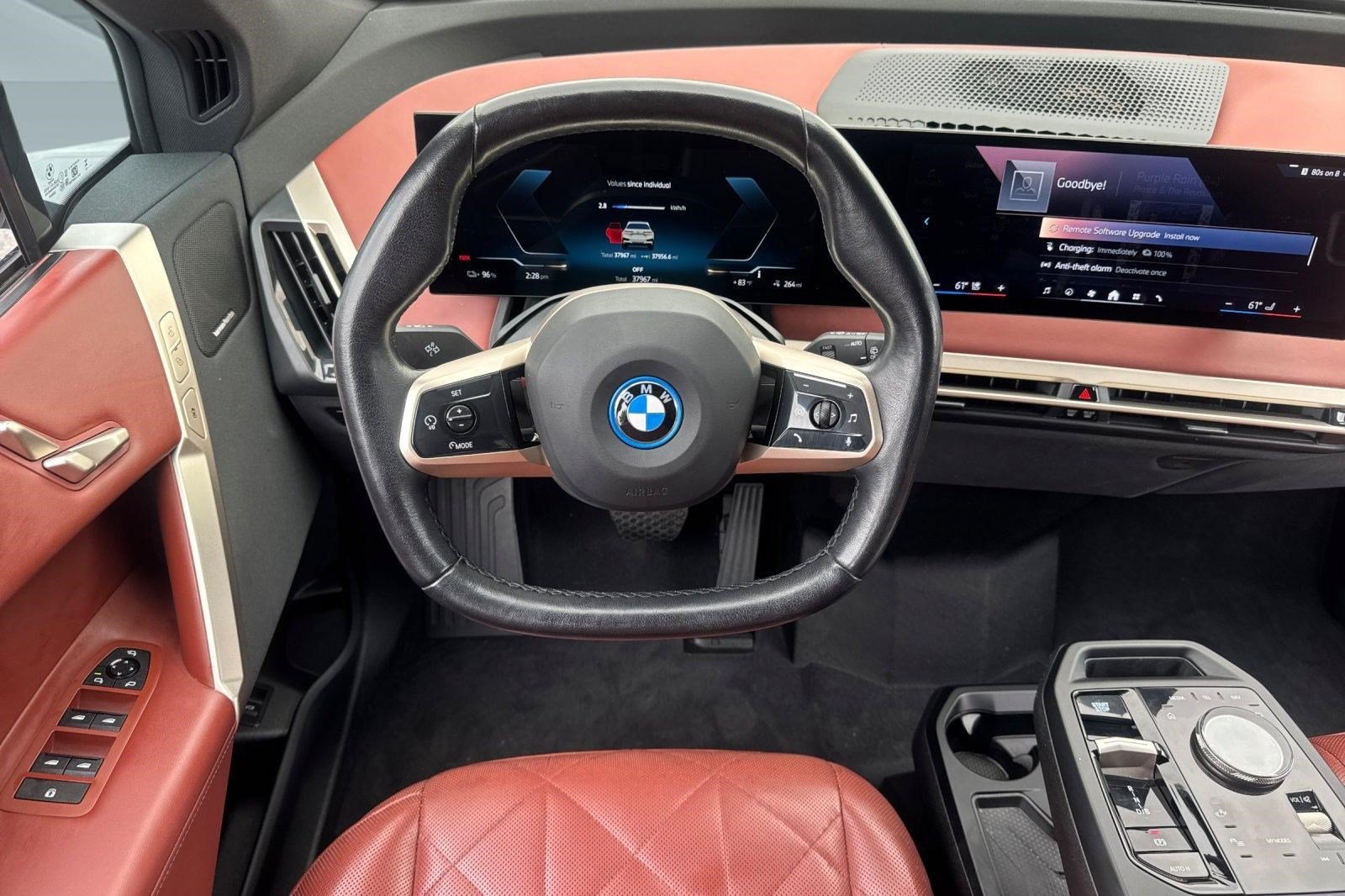 Certified 2024 BMW iX xDrive50 w/ Sport Package AWD/4WD image 31