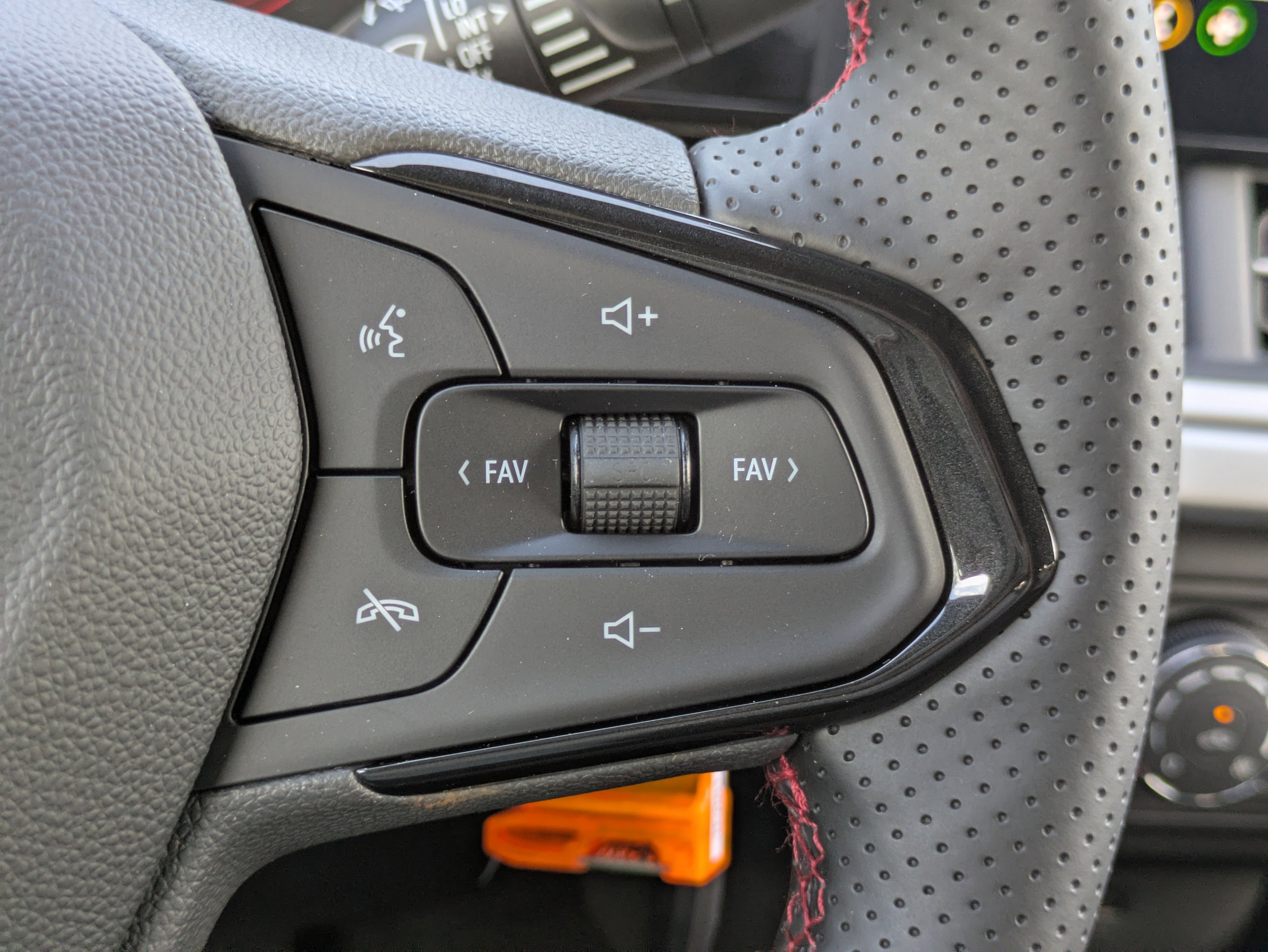 New 2026 Chevrolet Trax RS image 17