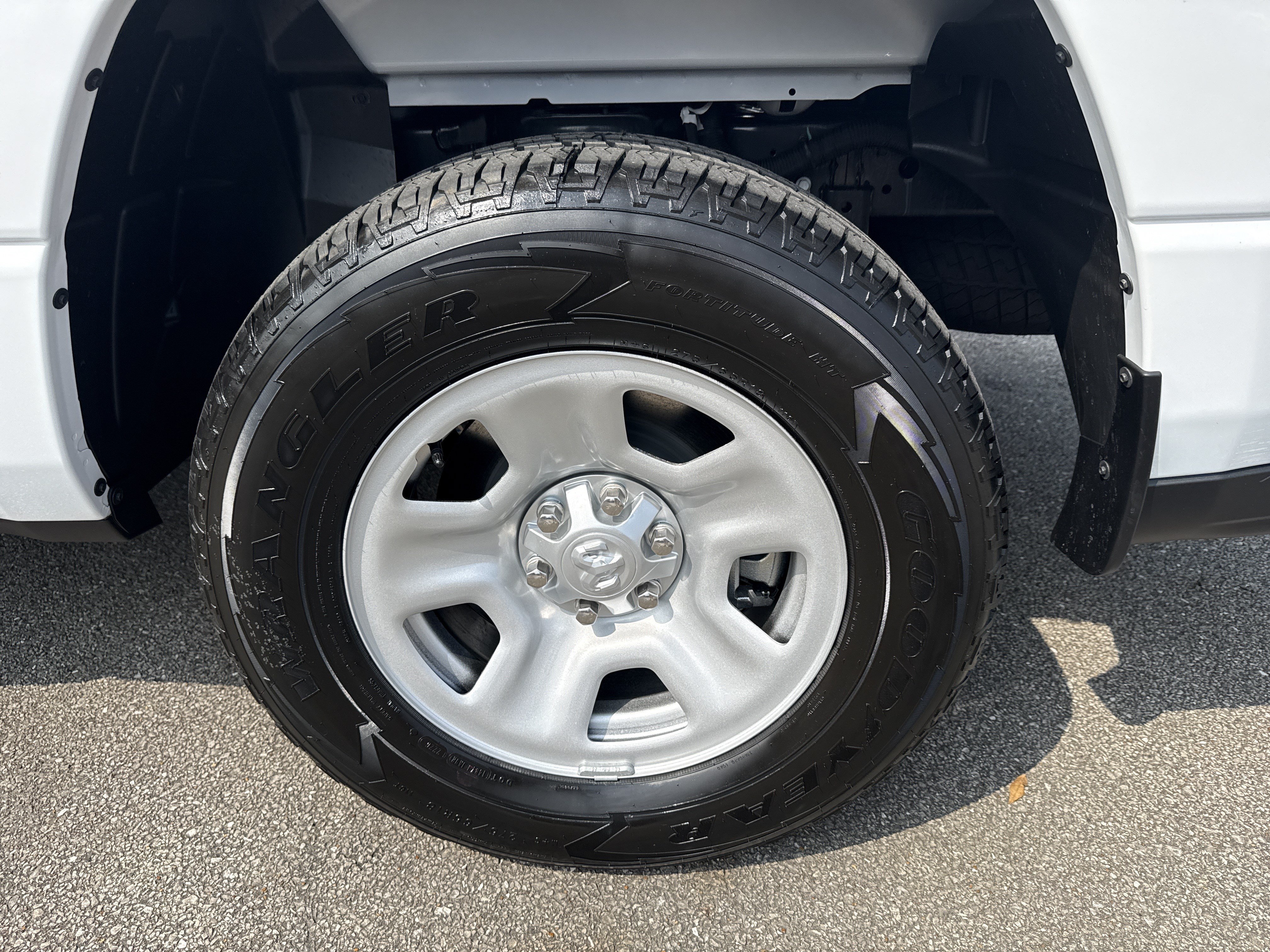 New 2026 RAM 1500 Tradesman AWD/4WD image 18
